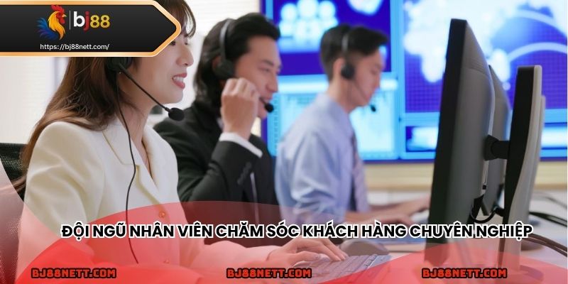 Nhân viên được đào tạo định kỳ hỗ trợ khách hàng chuyên nghiệp